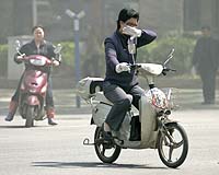 Air and water pollution threaten health and economy in China