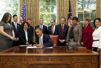Obama signs an executive order