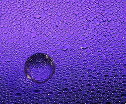 A new kind of glass can swell to absorb pollutants in water
